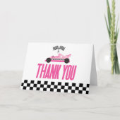 ピンクのレースカーレーサーベビーシャワー サンキューカード (正面)