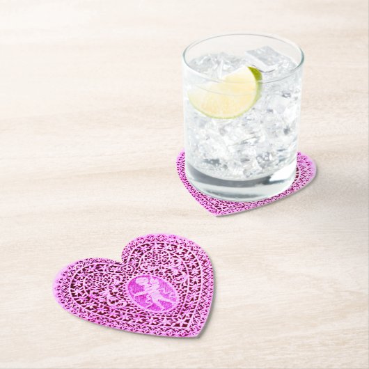 ピンクのレースハートバレンタインデーのキューピッドフローラ ペーパーコースター (インサイチュ)