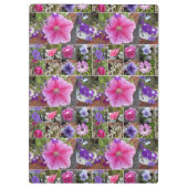 ピンクのローズペヌアデイジー花フローラ母の日 クリップボード (裏面)