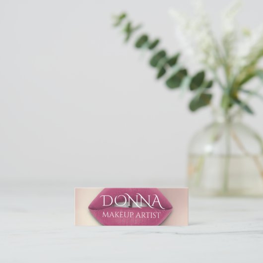 ピンクのローズリップQRコードロゴ化粧リップスティック光沢 スキニー名刺 (スタンド正面)