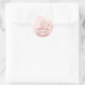 ピンクのローズ赤面女の子の献身 ラウンドシール (バッグ)