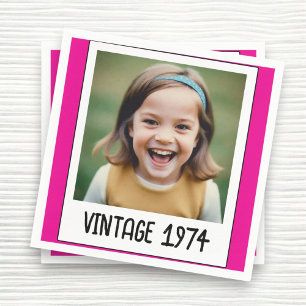 ピンクのヴィンテージマイルストーン誕生日写真キープサケ スタンダードカクテルナプキン