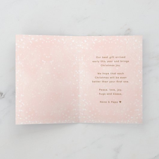 ピンクのヴィンテージ雪だるま女の子の初めてのクリスマス折り畳み カード (内部)