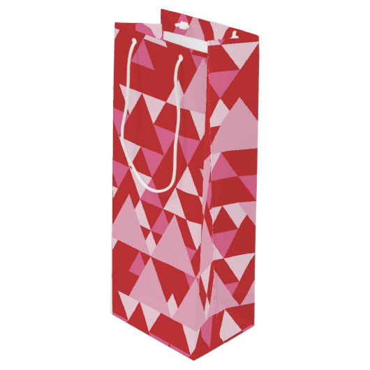 ピンクの三角形パターンの濃淡 ワインギフトバッグ (正面アングル)
