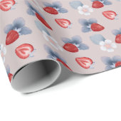 ピンクの上のイチゴ、花、葉 ラッピングペーパー (ロールコーナー)