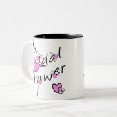 ピンクの傘のブライダルシャワー ツートーンマグカップ (正面左)