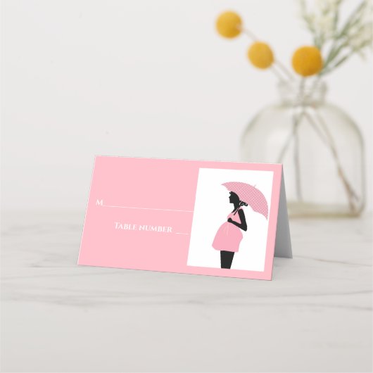 ピンクの傘水玉模様ベビーシャワーテーブルカード プレイスカード (正面)