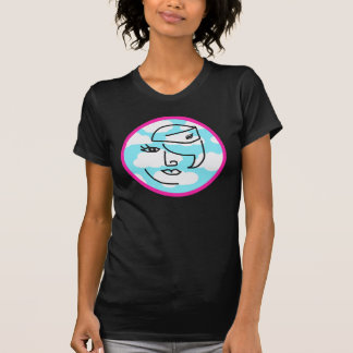 ピンクの円のワイシャツのレトロのスチュワーデス Tシャツ