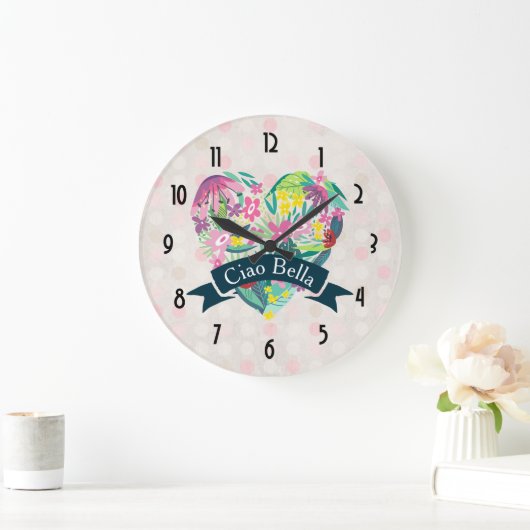 ピンクの円のCiao Bellaのかわいい花のハート ラージ壁時計 (ホーム)