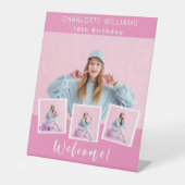 ピンクの写真コラージュの誕生日パーティーへようこそ 台座サイン (正面)