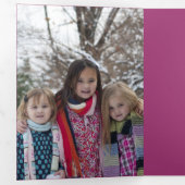 ピンクの冬のクリスマスフォトコラージュ 三つ折りクリスマスカード (内部最初)