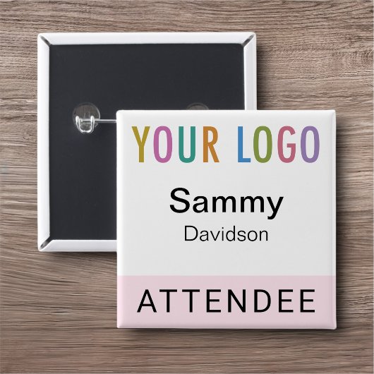 ピンクの出席者の名前バッジ（ロゴ付きピンバックスクエア） 缶バッジ