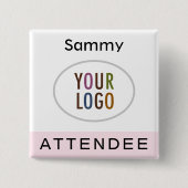 ピンクの出席者の名前バッジ（ロゴ付きピンバックスクエア） 缶バッジ (正面)