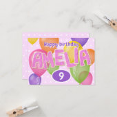 ピンクの切り出し文字クッキーAmelia誕生日 カード (正面/裏面インサイチュ)