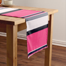 ピンクの制服のストライプ ロングテーブルランナー