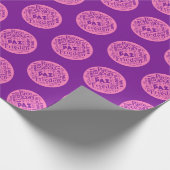 ピンクの包装紙の多言語の平和単語 ラッピングペーパー (角)