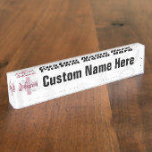 ピンクの十字または渦巻のナース デスクネームプレート (側面)