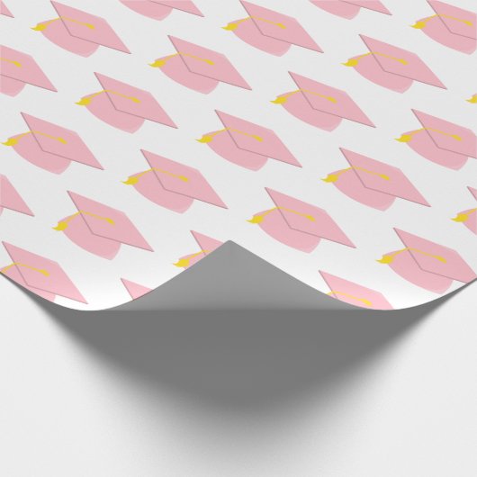ピンクの卒業キャップと白い背景ギフト ラッピングペーパー (角)