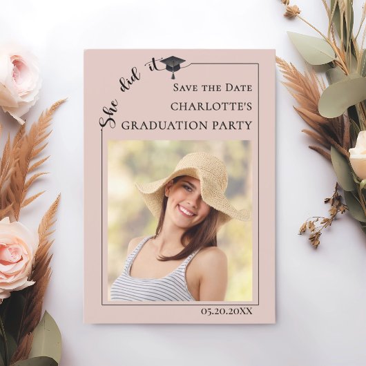 ピンクの卒業パーティーお知らせ Save the Date 写真入り セーブザデート