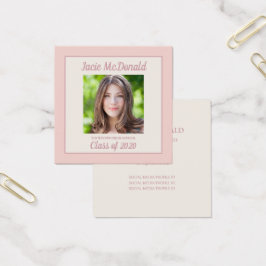 ピンクの卒業写真のプロフィールの挿入