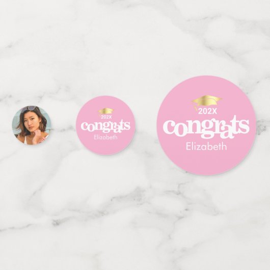 ピンクの卒業式3枚の写真はっきりしたモダンタイポグラフィ コンフェッティ (正面)