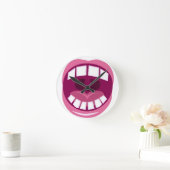 ピンクの口と白い歯 ラウンド壁時計 (ホーム)