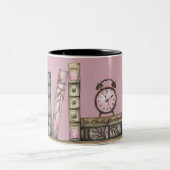 ピンクの古本書庫及び時計 ツートーンマグカップ (中央)