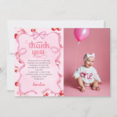 ピンクの可愛いさくらちゃんの誕生日写真感謝カード サンキューカード (正面)