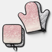 ピンクの可愛いクリスマスに雪のカスタム結晶が渦巻く 鍋つかみ&鍋敷きセット (正面/裏面)