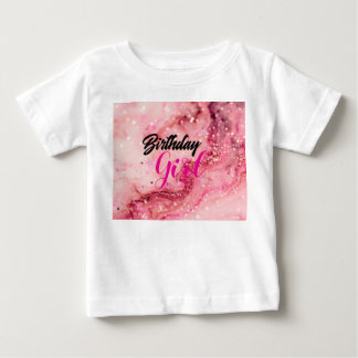 ピンクの可愛い誕生日ガールTシャツ ベビーTシャツ