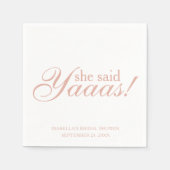 ピンクの台本って彼女が言った！ブライダルシャワー結婚の スタンダードカクテルナプキン (正面)