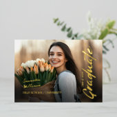 ピンクの台本写真大千年記念卒業 箔招待状 (立ち正面)