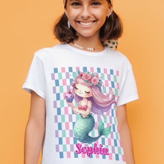ピンクの名前パターンの人魚ブロック Tシャツ