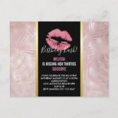 ピンクの唇とローズゴールドのトロピカルリーフの誕生日 ポストカード (正面)