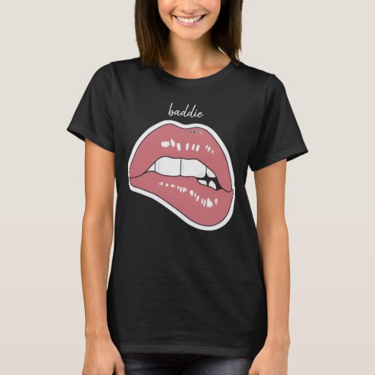 ピンクの唇をかむオシャレTシャツ Tシャツ (正面)