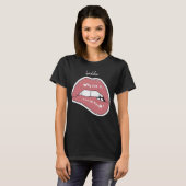 ピンクの唇をかむオシャレTシャツ Tシャツ (正面フル)