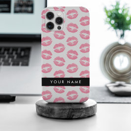 ピンクの唇、キス、口紅、名前、パーソナライズ iPhone 15 PRO MAXケース