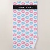 ピンクの唇、青の唇、キス、名前、パーソナライズ ビーチタオル (正面)