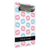 ピンクの唇、青の唇、キス、名前、パーソナライズ ミニクリップボード (アングル)