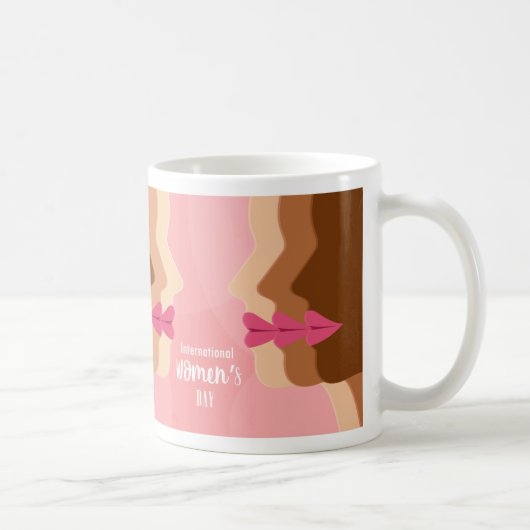 ピンクの国際的女性の日 コーヒーマグカップ (右)