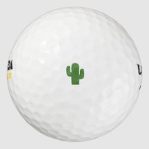 ピンクの夏に幸せな緑のサボテン