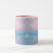 ピンクの夕日の幻想的な風景 マグカップ (中央)