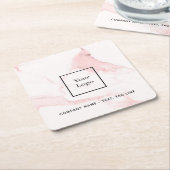 ピンクの大理石の名前のビジネスエレガントロモダンゴ スクエアペーパーコースター (アングル)