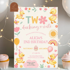ピンクの女の子がアヒルに隠れる かわいい誕生日招待状 招待状