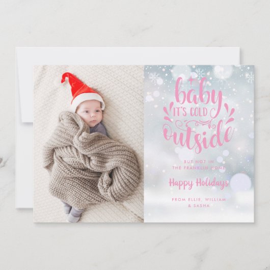 ピンクの女の子のためのホリデー誕生日おめでとう "Baby It's Cold Outside" 案内状 (正面)