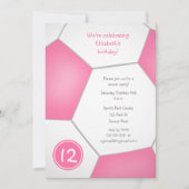 ピンクの女の子のサッカーバースデーパーティー 招待状 (正面)