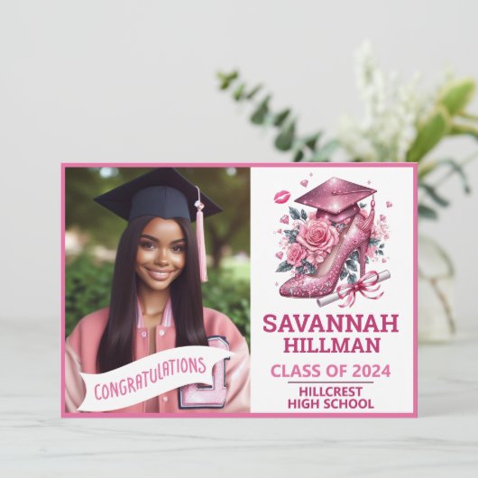 ピンクの女の子の写真カスタムラグジュアリー卒業式 招待状 (スタンド正面)