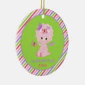 ピンクの女の子の恐竜パーソナライズされたのストライプクリスマス セラミックオーナメント (右)