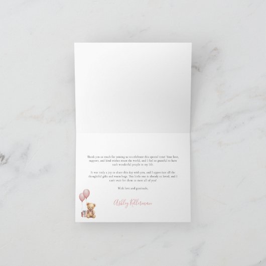 ピンクの女の子の赤ちゃんシャワーを待つことができる サンキューカード (内部)