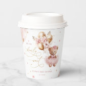 ピンクの女の子の赤ちゃんシャワー私たちは心から待つことができる 紙コップ (正面)